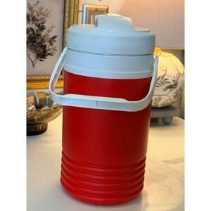 Igloo Legend 1/2 Gallon Beverage Cooler Red White 1.9L Water Jug Flip Spout USA